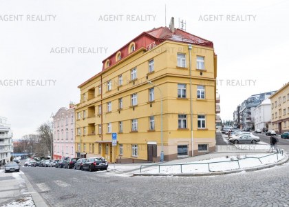 Pronájem bytu 1+1kk, 58m2, ulice Za Strahovem, Praha 6 - Břevnov