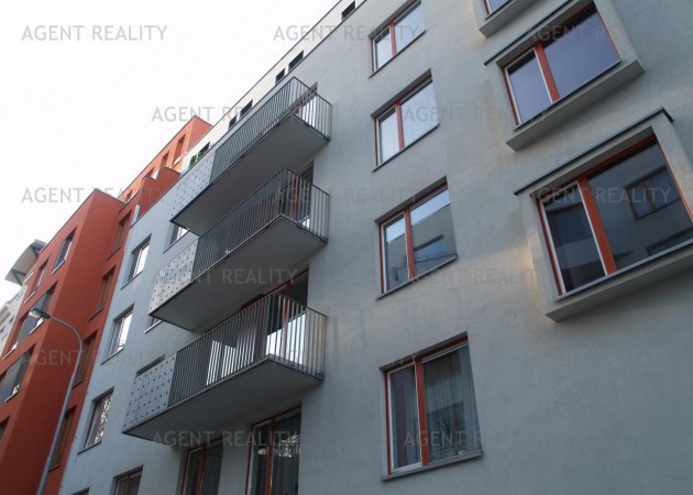 Prodej bytu 3+kk,117m2 s terasou 26m2 a garážovýn stáním v novostavbě P3-Žižkov