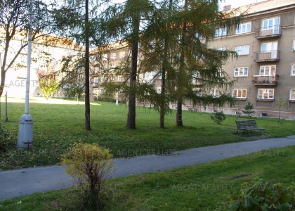  Prodej pěkného bytu 2+1, 55m2 v obytné zástavbě Kladno-Kročehlavy.
