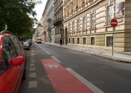 Pronájem bytu 3+1, 118 m². Janáčkovo nábřeží - Praha 5