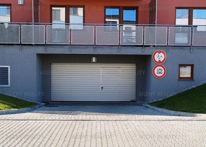 Pronájem bytu 2+kk, 67m2 s parkovácím stáním P5-Zličín.