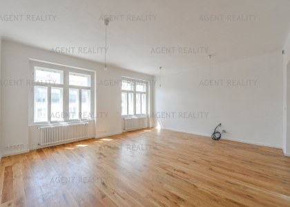 Prodej bytu 4+kk, 116 m2, ulice Vrázova, Praha 5 - Smíchov