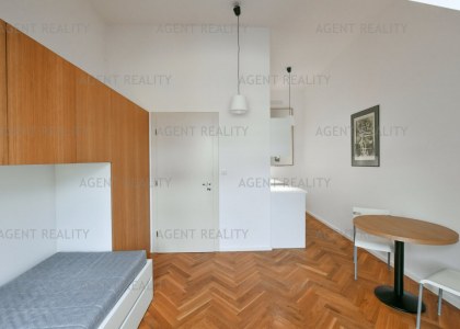 Pronájem bytu 1+kk, 28 m², ulice Šlikova, P6-Břevnov