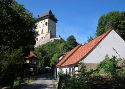 Prodej domu k rekonstrukci na butikový hotel, obec Karlštejn