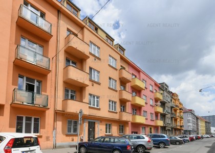 Prodej bytu 1+kk, 21,9 m2, ulice Kralická, Praha 10 - Strašnice