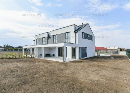 Prodej domu, 5+kk, 141m2, Slaný - Dolín