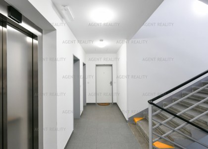 Pronájem bytu 2+KK, 44m2, ulice V Závětří, Praha 7 - Holešovice