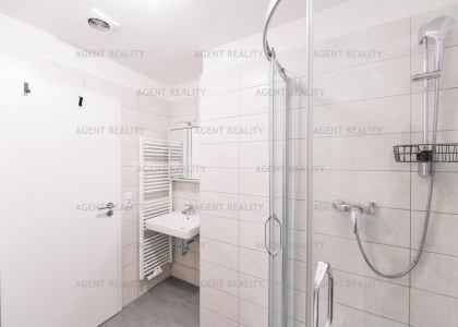 Pronájem bytu 2+KK, 44m2, ulice V Závětří, Praha 7 - Holešovice