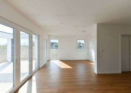 Prodej domu, 5+kk, 141m2, Slaný - Dolín