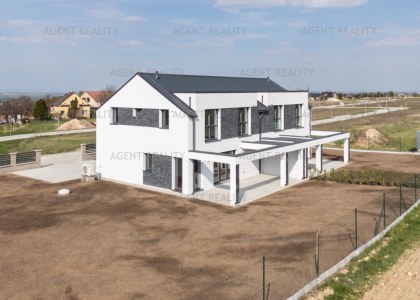 Prodej domu, 5+kk, 141m2, Slaný - Dolín