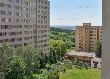 Pronájem bytu 1+kk, 28 m2, ulice Hnězděnská, Praha 8 - Troja