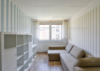 Pronájem bytu 1+kk, 28 m2, ulice Hnězděnská, Praha 8 - Troja
