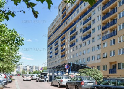 Pronájem bytu 1+kk, 28 m2, ulice Hnězděnská, Praha 8 - Troja