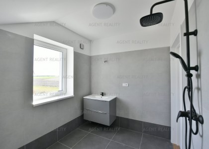 Prodej bytového domu , 2x, 5+kk, 141m2, Slaný - Dolín