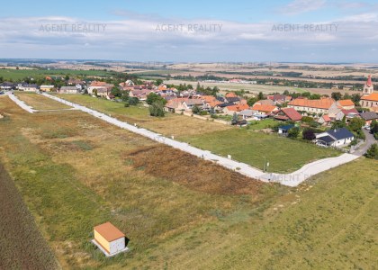 Prodej stavebního pozemku 186/70, 840 m2, Slaný - Dolín