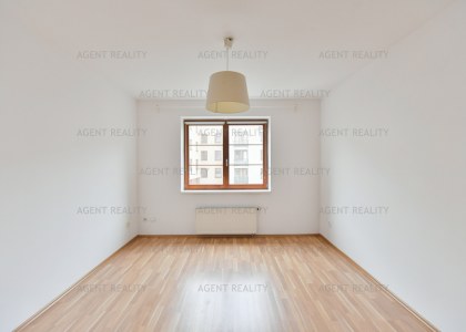 Pronájem bytu 2+kk, 57m2 s balkonem, ulice Slavníkova, Praha - Břevnov