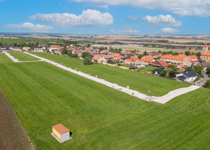 Prodej stavebního pozemku 186/87, 800 m2, Slaný - Dolín