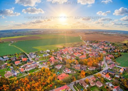 Prodej stavebního pozemku 186/87, 800 m2, Slaný - Dolín