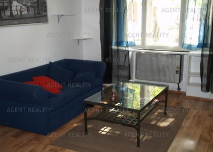 Pronájem  zařízeného bytu 2+kk,48m2 v činžovním domě P2-Vinohrady