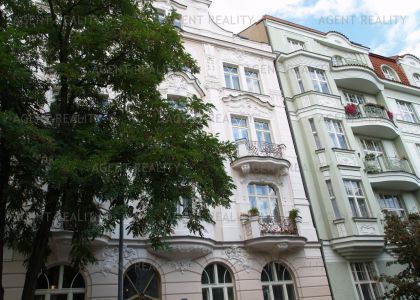 Pronájem  zařízeného bytu 2+kk,48m2 v činžovním domě P2-Vinohrady