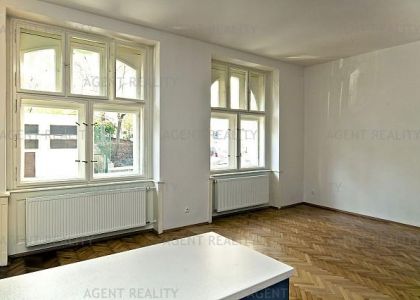 Pronájem pěkného bytu 3+kk, 90m2 po celkové rekonstrukci u Riegerových sadů P2-Vinohrady