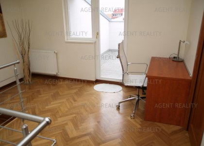 Pronájem zařízeného apartmánového bytu 3+1,75m2 mezonet s terasou  v P1-Nové město.