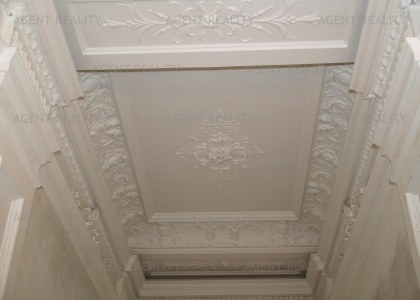 Pronájem rekonstruované kancelářské prostory 4+kk, 90 m2 v domě nedaleko Staroměstského náměstí.