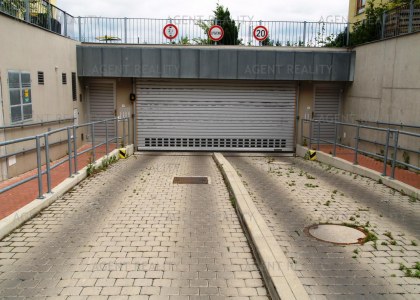 Pronájem modeního bytu 3+kk, 90m2 s dvěmi terasami 35m2 s parkovacím stáním v novostavbě P-Zličín