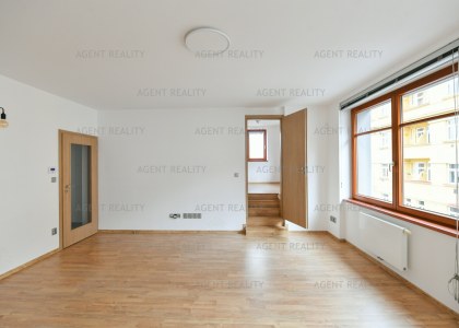 Pronájem nového bytu 3+kk, 56 m2 v rekonstruovaném domě v oblibené lokalitě Břevnov.