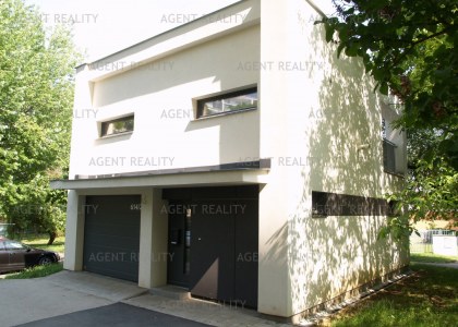 Pronájem bytu 2+kk, 69 m2, ulice Šluknovská, Praha 9 - Nový Prosek 